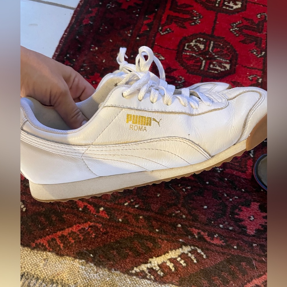 Puma Roma White and Gold Sneakers- Men’s 9.5